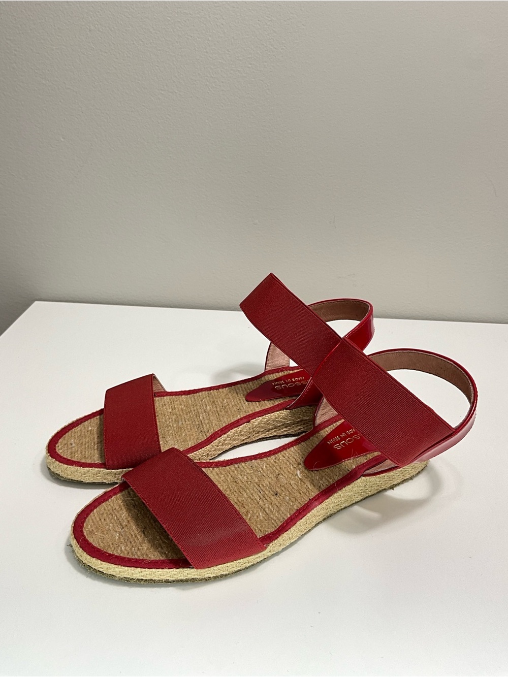 ANDRE ASSOUS Red Elastic Strap Espadrille Sandals Comfort Flats Size 9